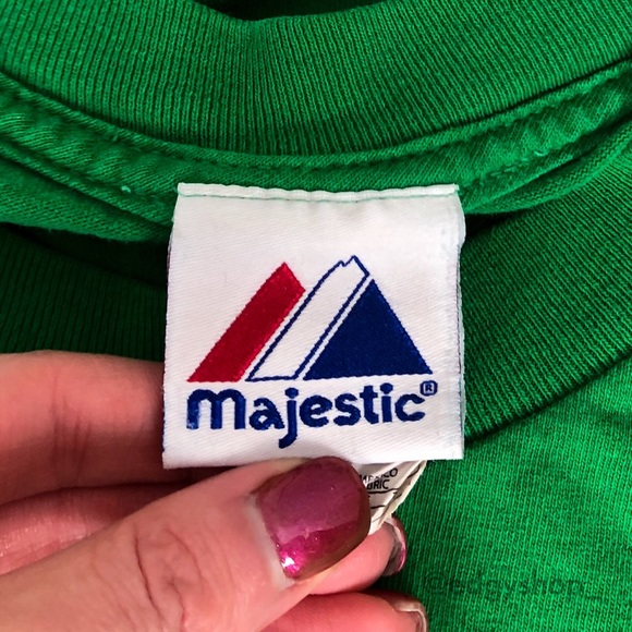 Philadelphia Phillies Graphic Crop Top - Picture 6 of 7